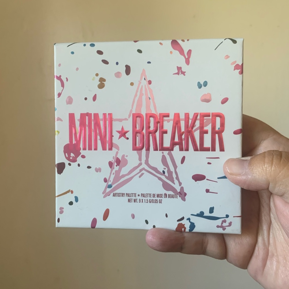 Jeffree Star Cosmetics mini breaker eyeshadow palette